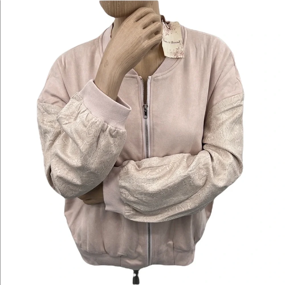🆕Pink Bomber Jacket Snakeskin Sleeve Print New Blush Hem& Thread-Anthropologie - Picture 3 of 15